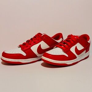 Nike Low-Top Sneakers in Red and White